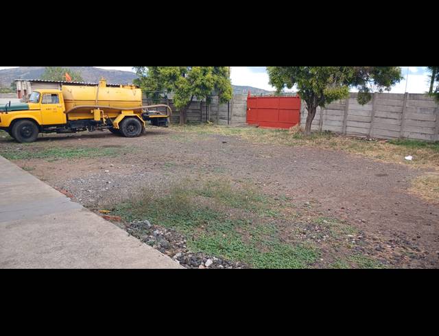 1,939M² WAREHOUSE FOR SALE IN TLHABANE
